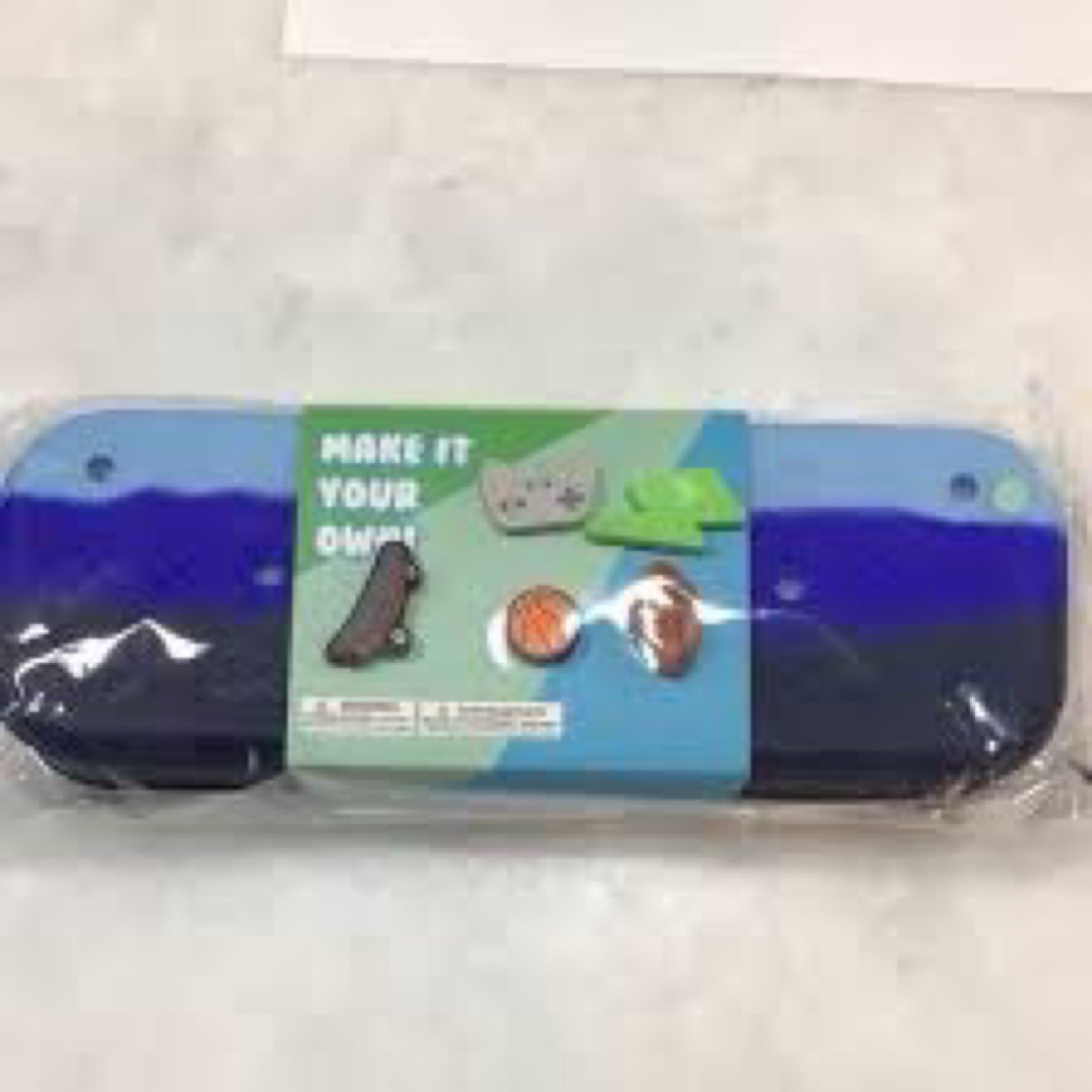 Iscream Ocean waves charm jelly pencil case