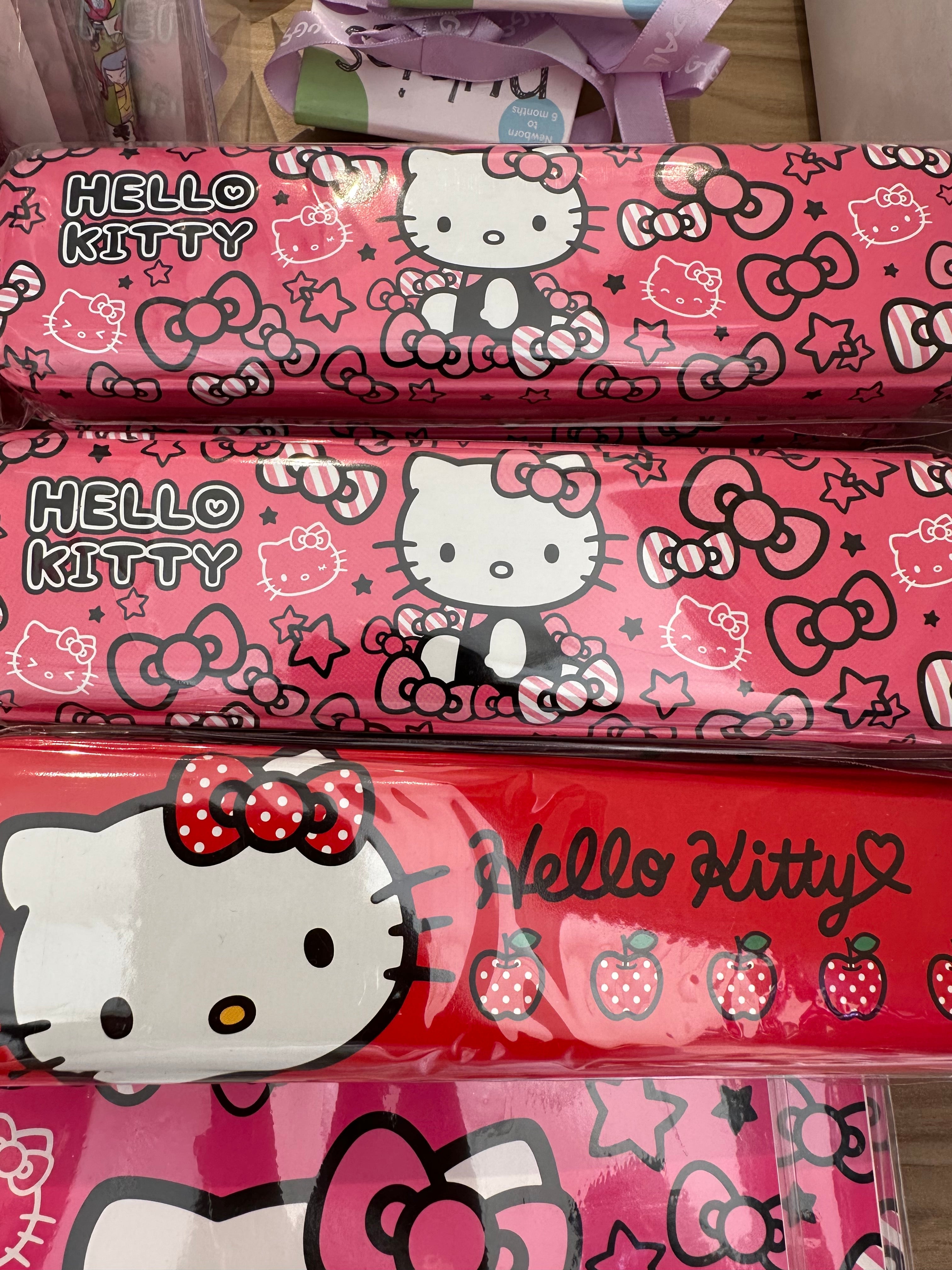 Hello Kitty Pencil Holder